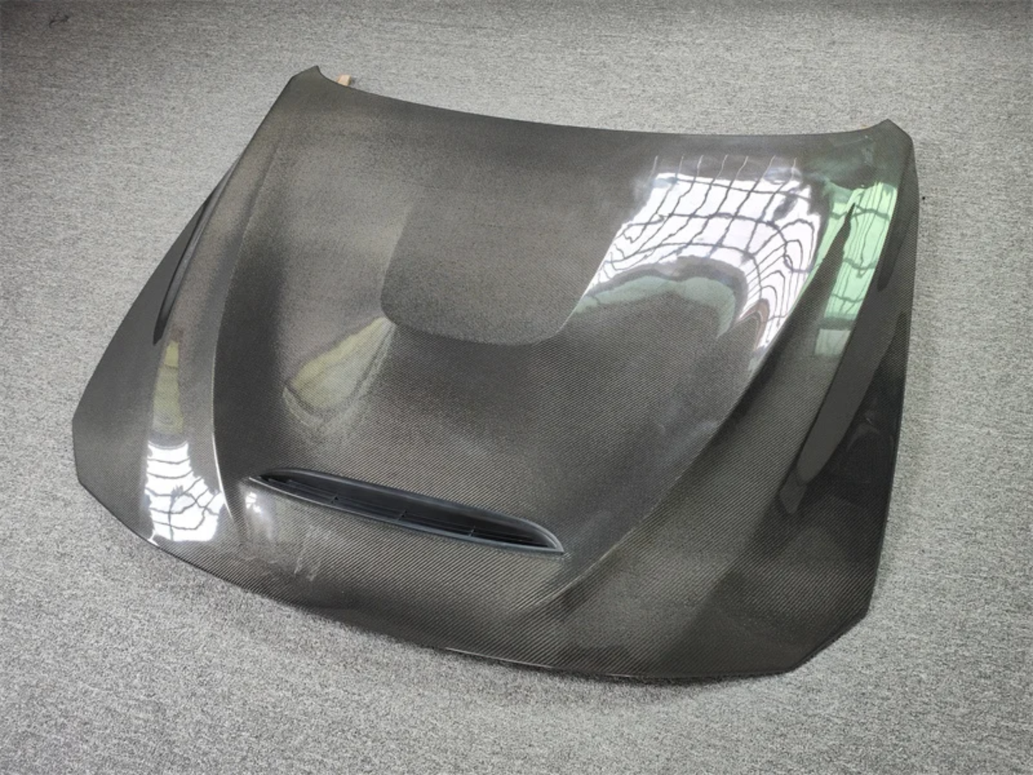 Dry carbon fiber F30 series GTS style hood / bonnet .