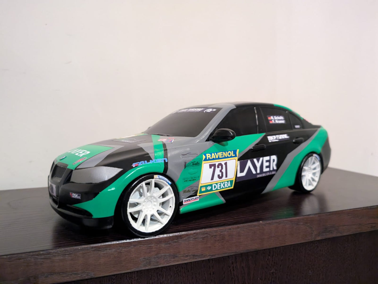 40cm custom BMW E90