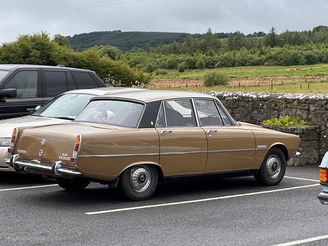 1/10 scale series 2 rover p6b 3500 / Miniature Painted