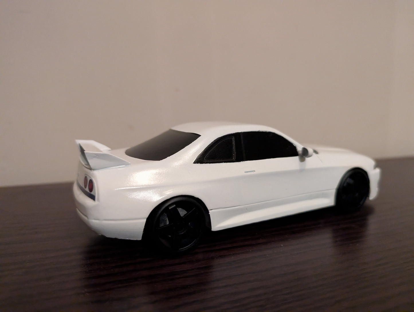 Nissan Skyline GT-R33 replica