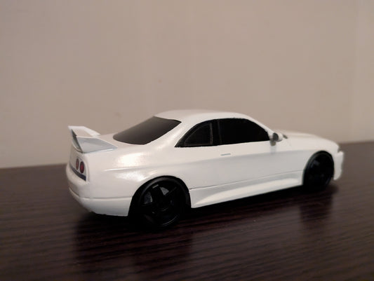 Nissan Skyline GT-R33 replica