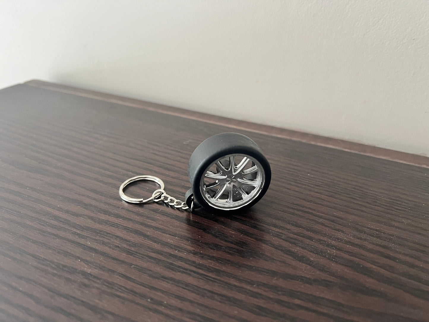 Turn your car wheel into a keychain