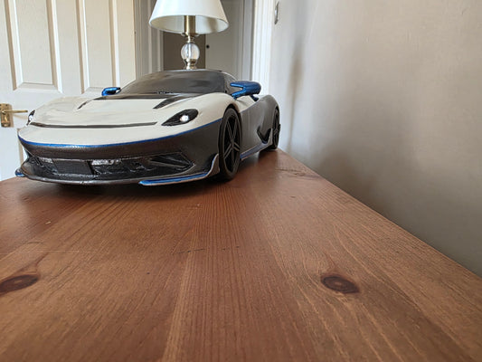 Pininfarina Battista repilca