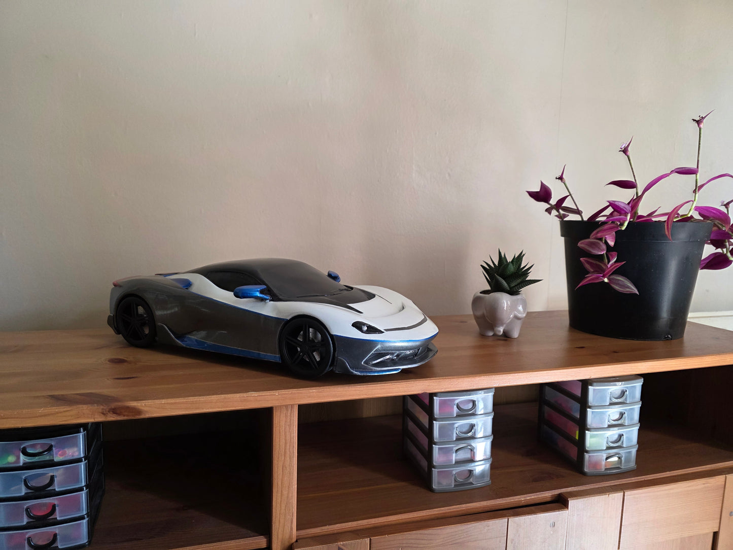 Pininfarina Battista repilca