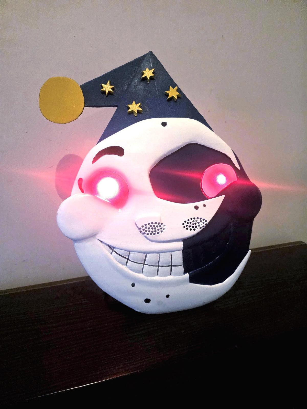 3D Printed Rotative Sundrop/Moondrop FNAF Mask with Eye Lights