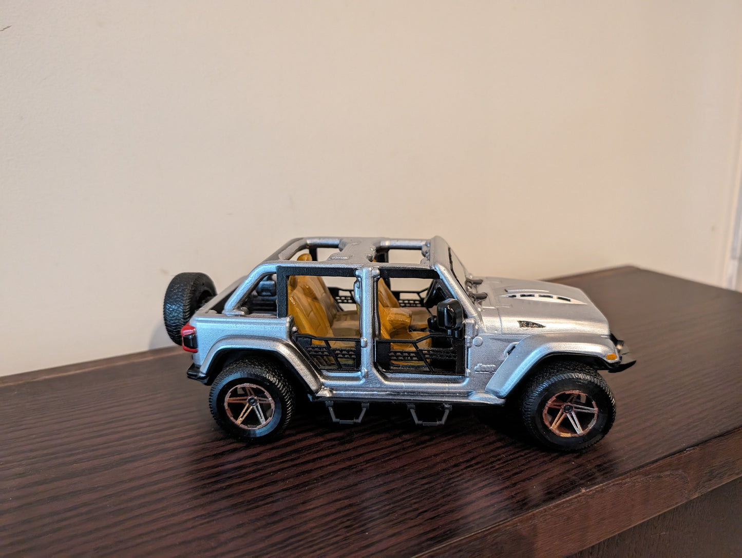 high definition resin printed miniature cars (any Model}