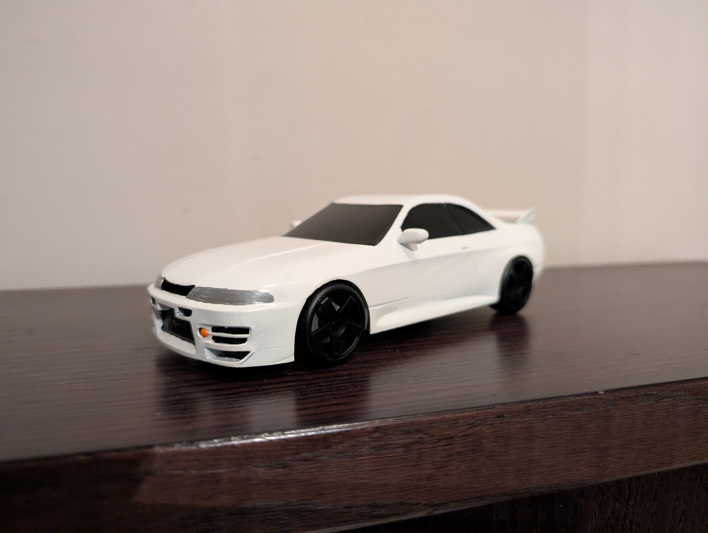 Nissan Skyline GT-R33 replica