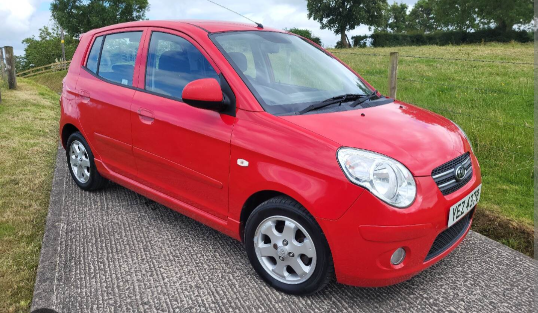 3d printed miniature car painted (Kia Picanto 2009 red)